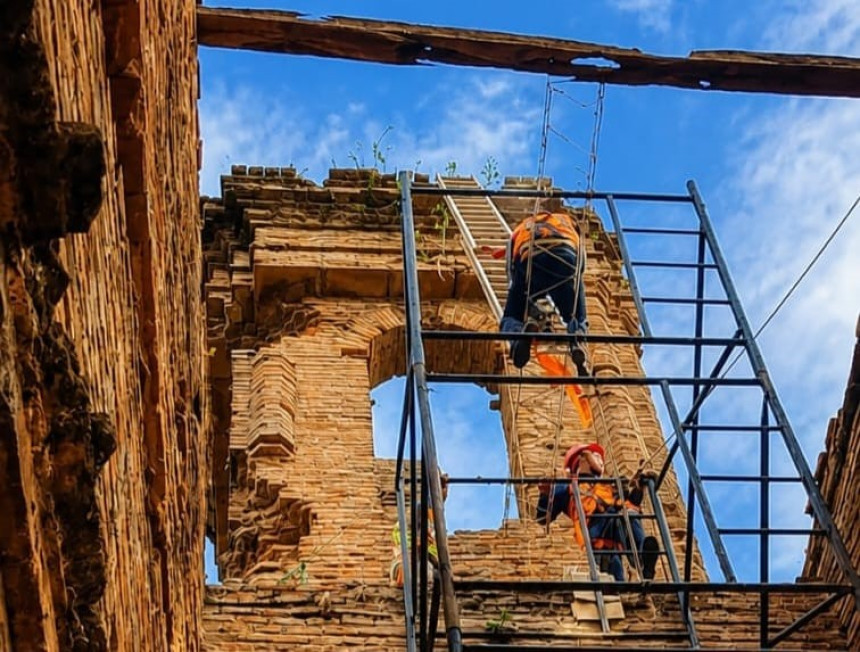Concluyen trabajos en el histórico sitio de la antigua iglesia San Carlos Borromeo, en Humaitá 